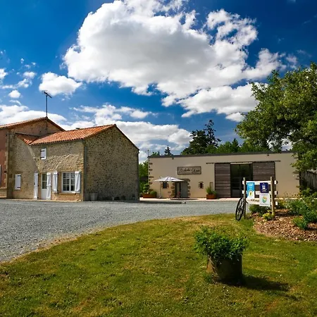 Les D'aurore Bed & Breakfast Chambretaud