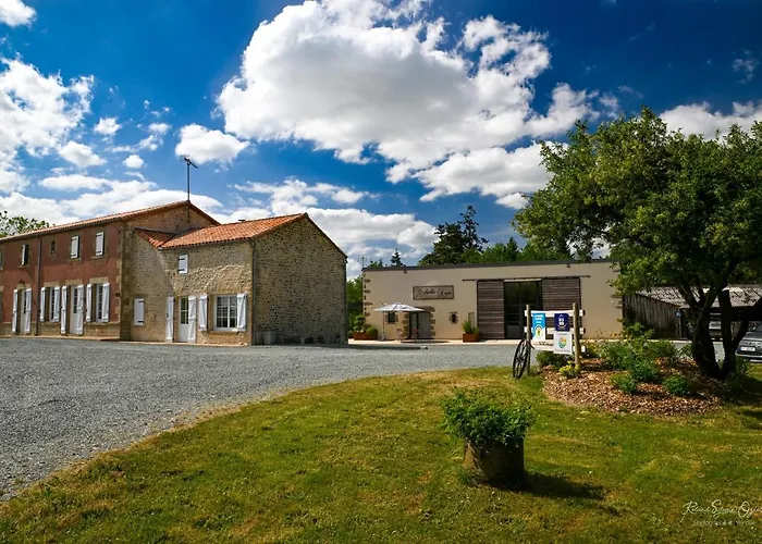 Les D'aurore Bed & Breakfast Chambretaud