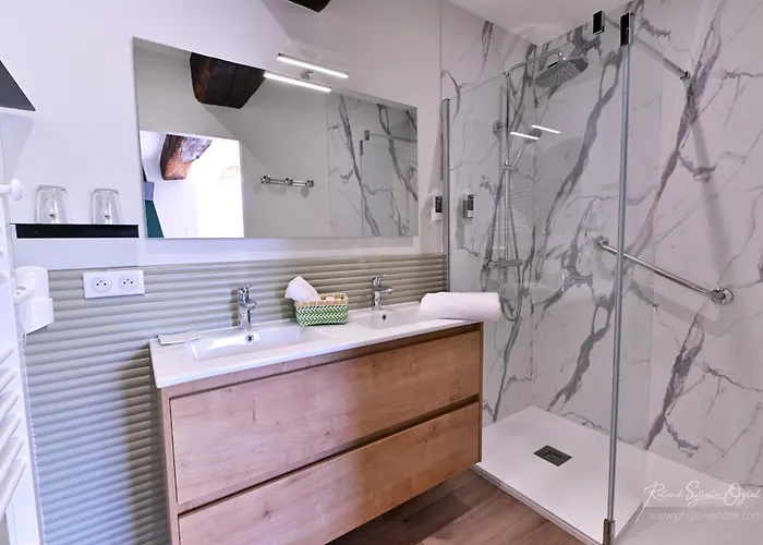 Les D'aurore 3* Chambretaud